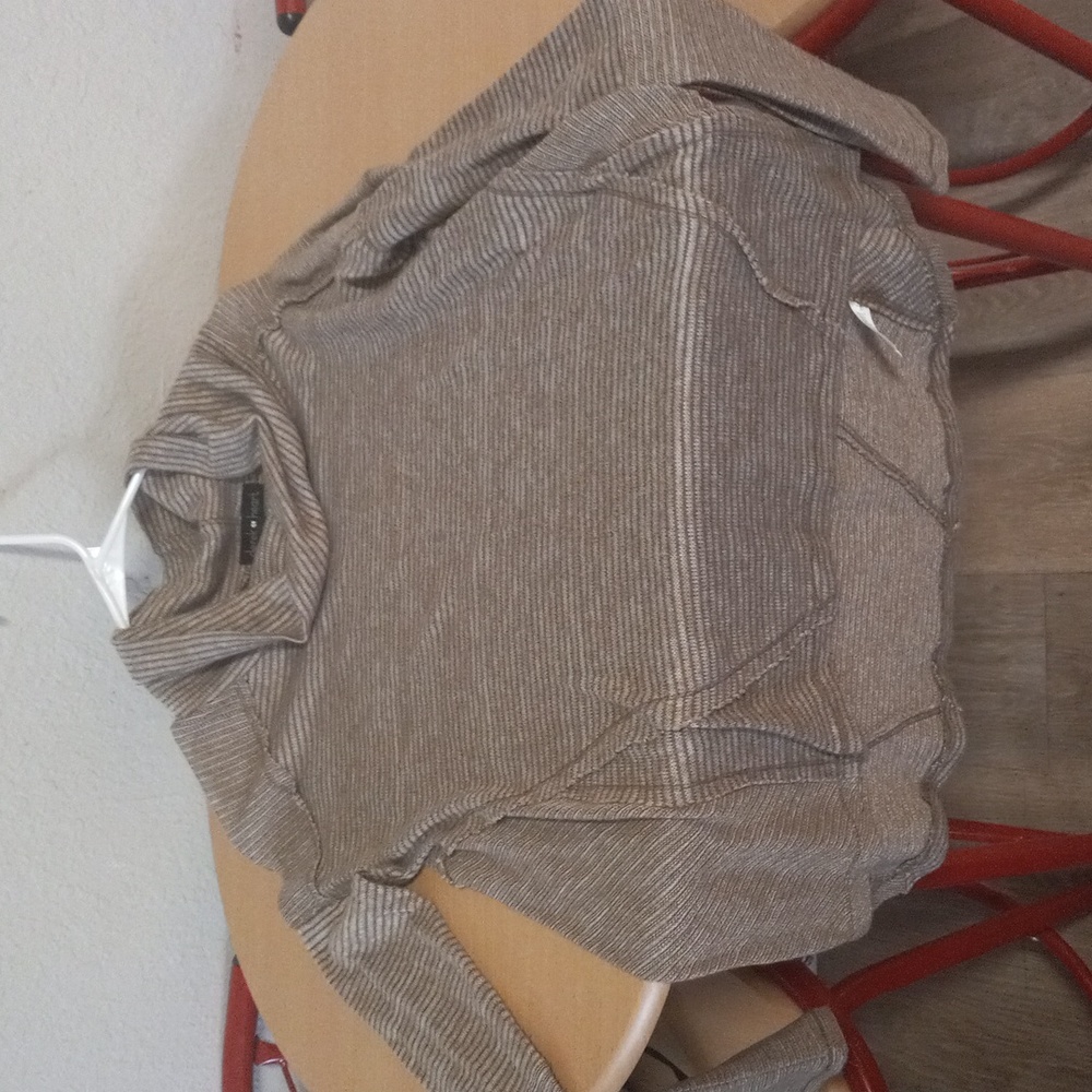 Sweater size Lg,Tan